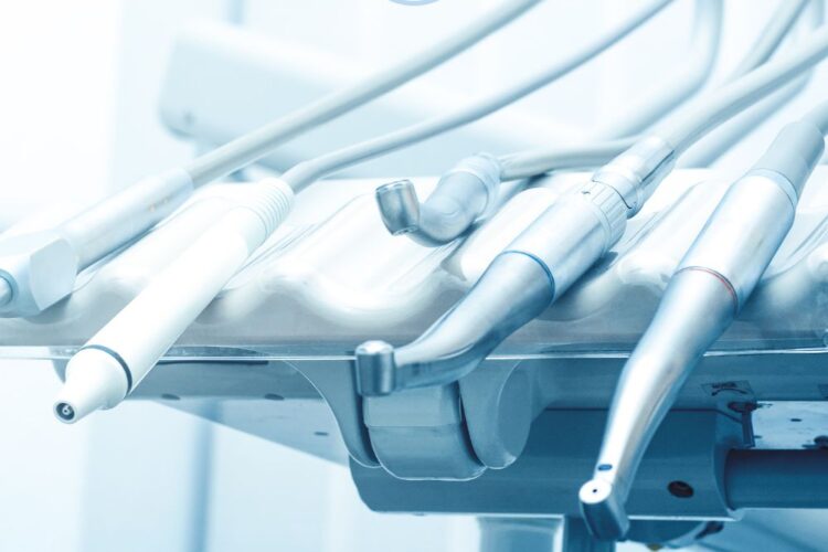 Parodontologia: Cura e Prevenzione delle Malattie Gengivali